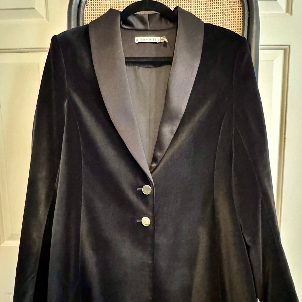 alice + olivia Black Velvet Tuxedo Blazer | Size 8
